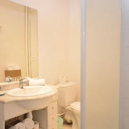 Апарт-отель Residences Paris Maillot Нёйи-сюр-Сен