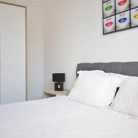 Апарт-отель Residences Paris Maillot 3*