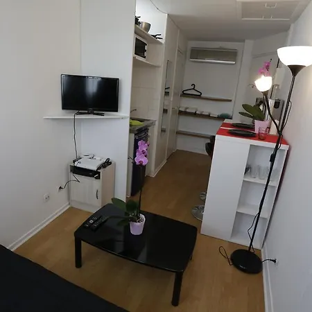 Residences Paris Maillot Апарт-отель