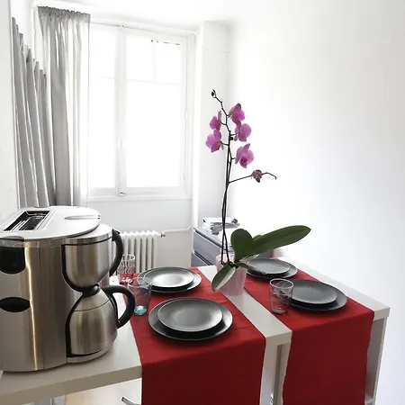 Residences Paris Maillot 3* Нёйи-сюр-Сен