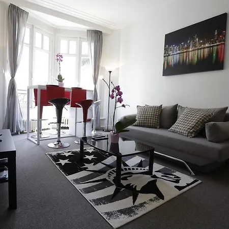 Residences Paris Maillot Апарт-отель Нёйи-сюр-Сен