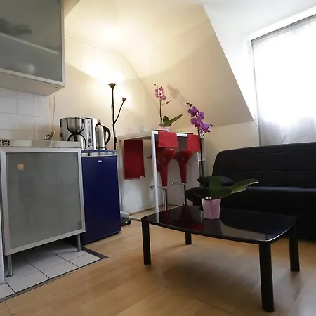Апарт-отель Residences Paris Maillot Нёйи-сюр-Сен