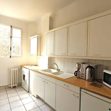 Residences Paris Maillot 3*