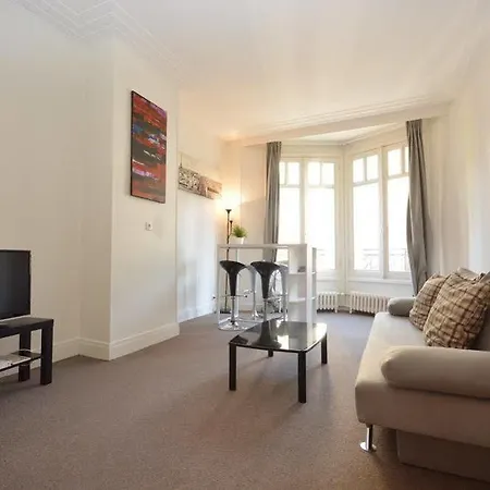 Residences Paris Maillot Нёйи-сюр-Сен