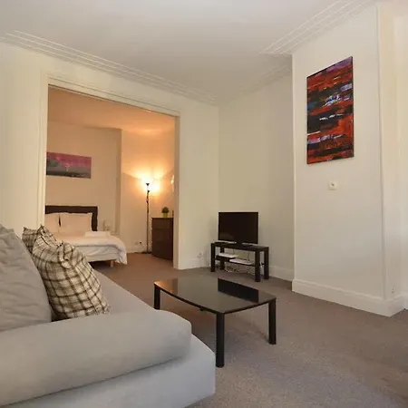 Residences Paris Maillot Нёйи-сюр-Сен