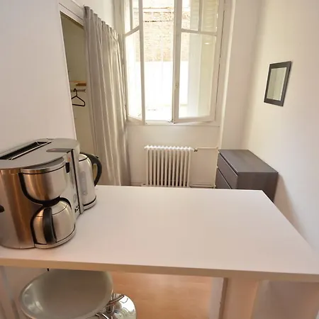 Residences Paris Maillot 3* Нёйи-сюр-Сен