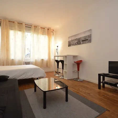 Апарт-отель Residences Paris Maillot 3*